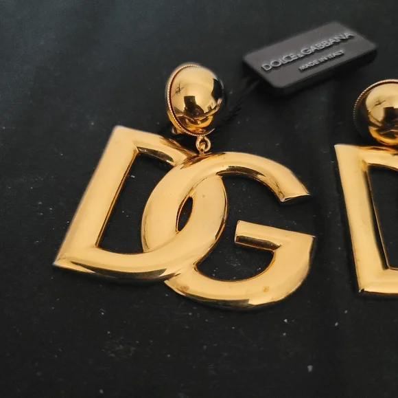AUTHENTIC DOLCE & GABBANA OVERSIZED DG CLIP ON EARRINGS NEW - Picture 6 of 15